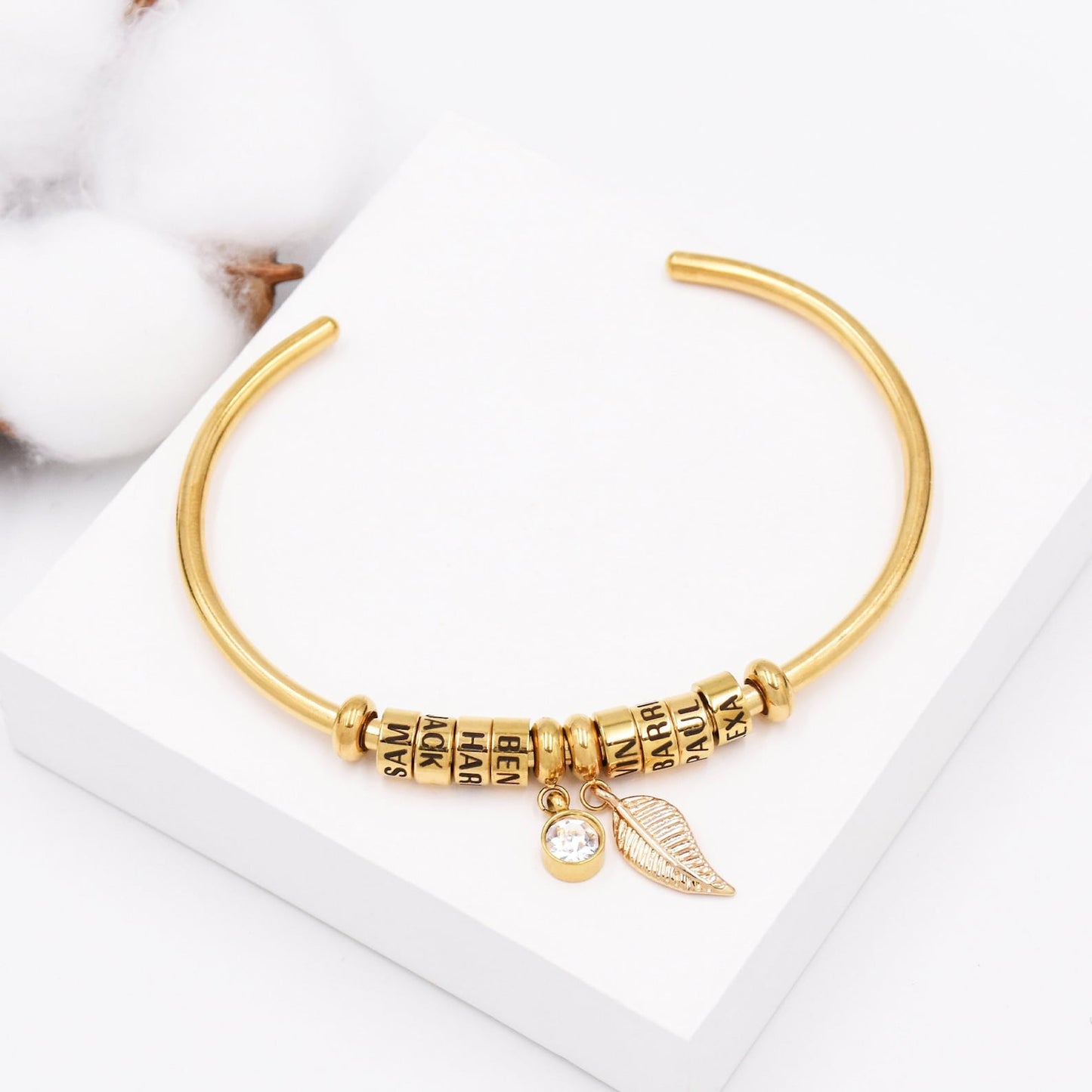 Bracelet Ailes d'Ange Personnalisable - Ma Famille - Gravure au Laser - Plaqué or | Préparez la Fête des Mères 🔥
