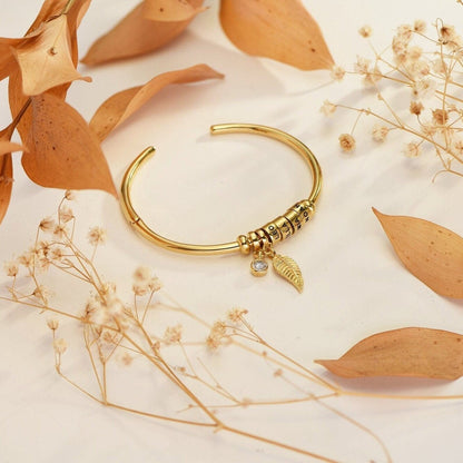 Customizable Angel Wings Bracelet - My Family - Laser Engraving - Gold Plated | Mother's Day Warm-Up 🔥